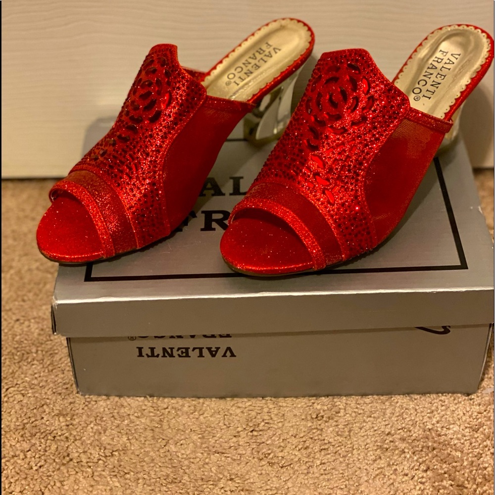 Shoes - Picture 1 of 3